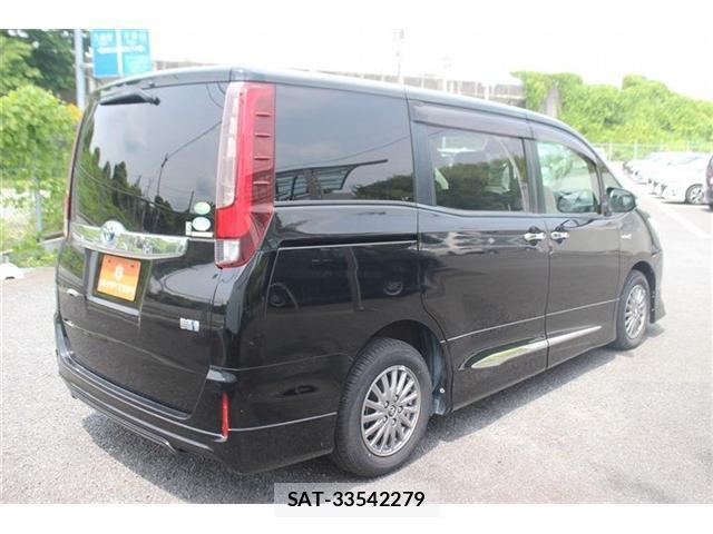 Toyota NOAH 2014-06 7808844-9