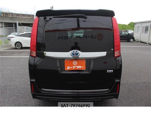 Toyota NOAH 2014-06 7808845-10