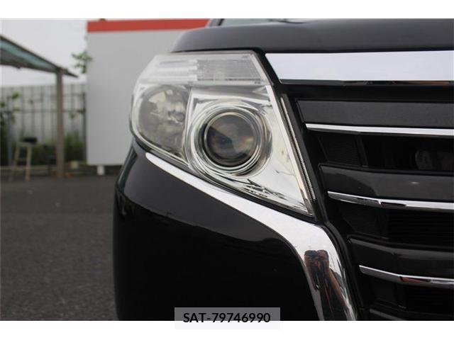 Toyota NOAH 2014-06 7808845-14