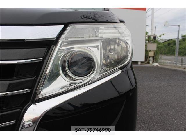 Toyota NOAH 2014-06 7808845-16