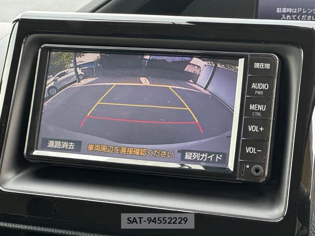 Toyota NOAH 2021-05 7808974-4