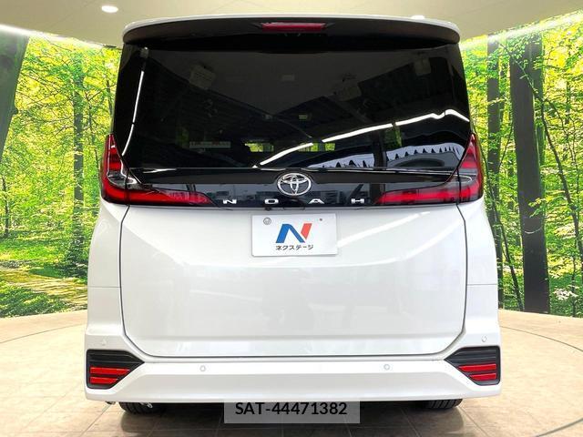 Toyota NOAH 2023-08 7809099-15
