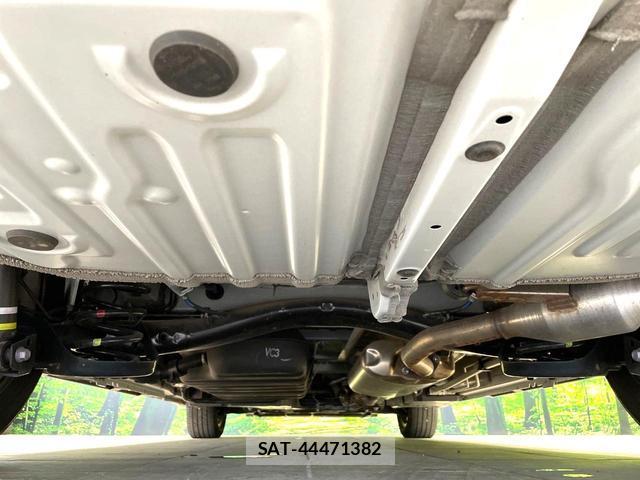Toyota NOAH 2023-08 7809099-18