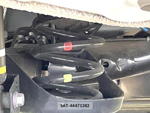 Toyota NOAH 2023-08 7809099-19
