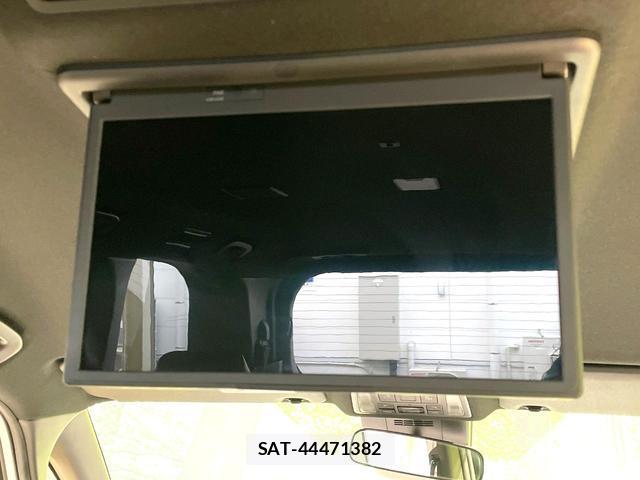 Toyota NOAH 2023-08 7809099-5