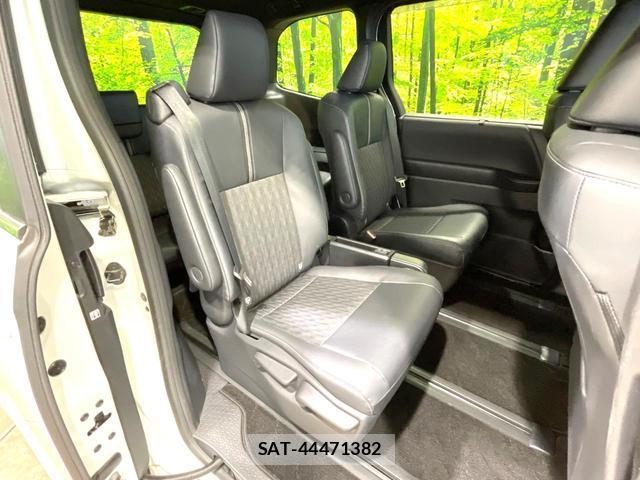 Toyota NOAH 2023-08 7809099-8
