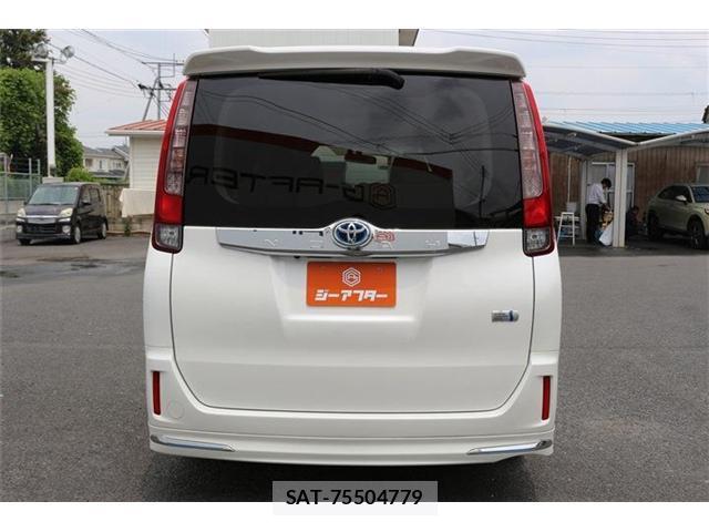 Toyota NOAH 2014-03 7809412-8