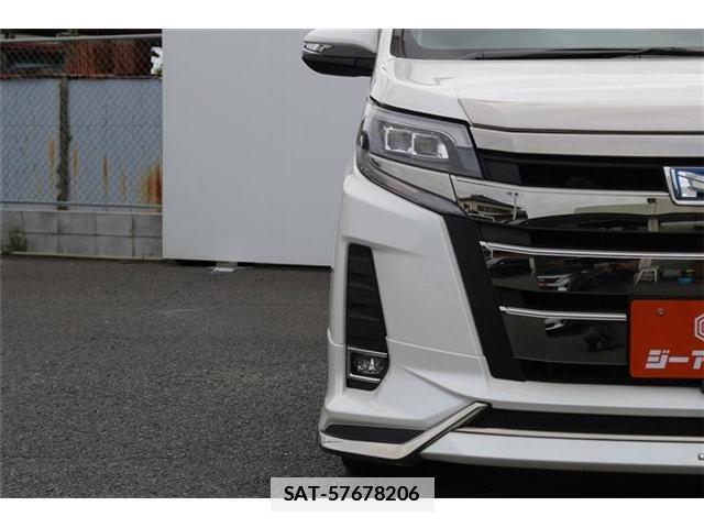 Toyota NOAH 2018-02 7809413-11