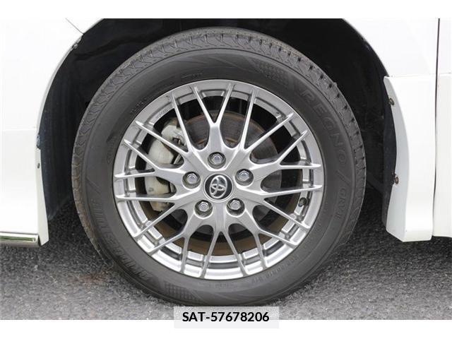 Toyota NOAH 2018-02 7809413-18