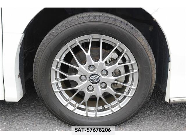 Toyota NOAH 2018-02 7809413-19