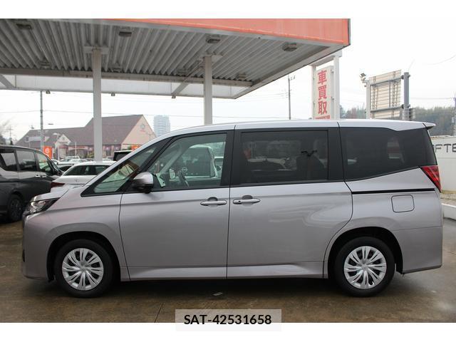 Toyota NOAH 2023-07 7809430-3