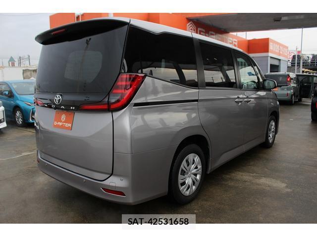 Toyota NOAH 2023-07 7809430-4