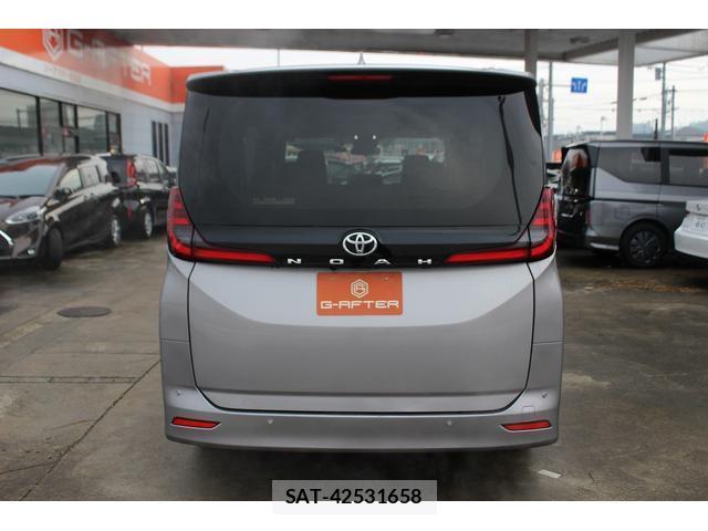 Toyota NOAH 2023-07 7809430-6