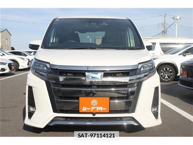 Toyota NOAH 2018-03 7809515-6