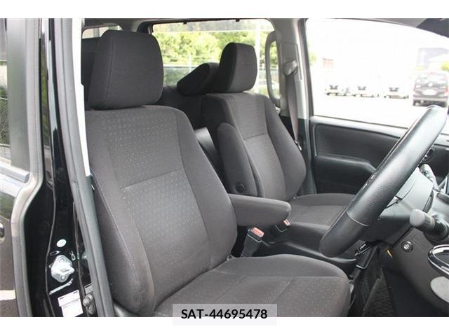 Toyota NOAH 2016-09 7809520-13