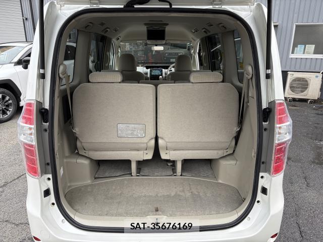 Toyota NOAH 2008-02 7809554-11