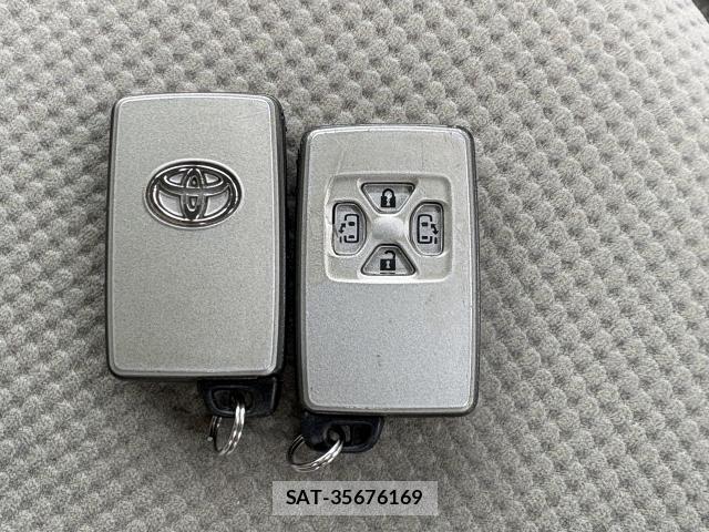 Toyota NOAH 2008-02 7809554-18
