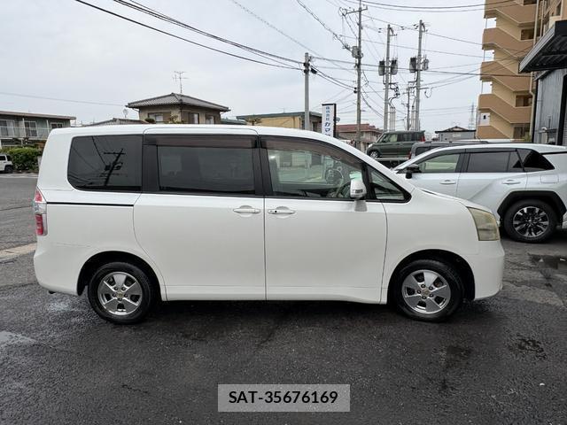 Toyota NOAH 2008-02 7809554-3