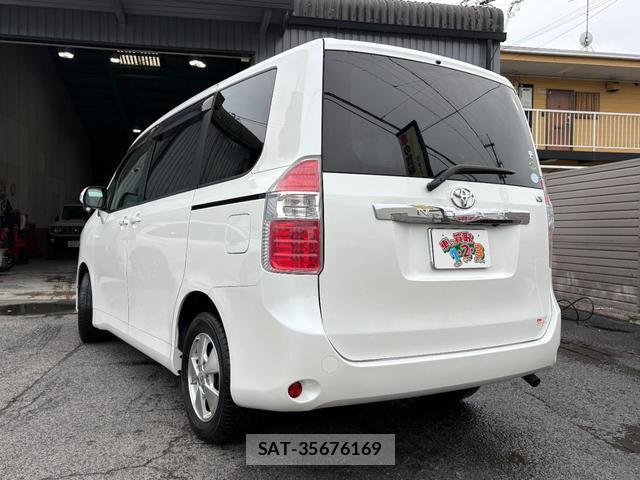 Toyota NOAH 2008-02 7809554-6