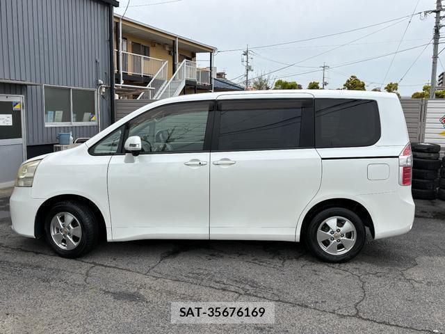 Toyota NOAH 2008-02 7809554-7