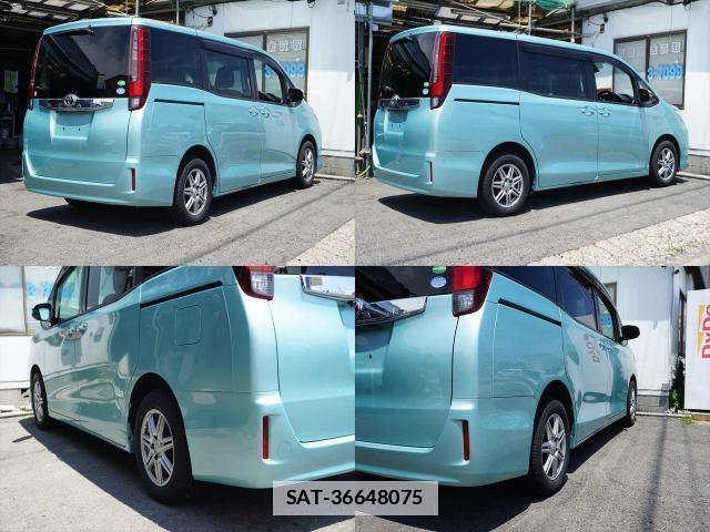 Toyota NOAH 2017-06 7809620-4