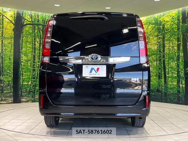 Toyota NOAH 2016-08 7809794-15