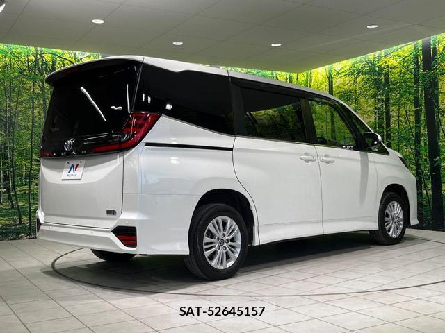 Toyota NOAH 2023-04 7809799-16