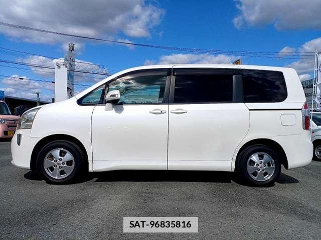 Toyota NOAH 2008-01 7809900-3