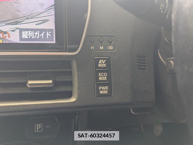 Toyota NOAH 2019-06 7809956-19