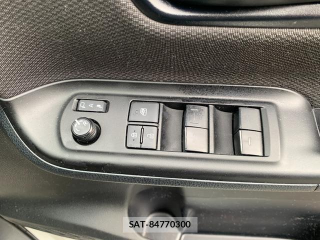 Toyota NOAH 2021-01 7810026-16