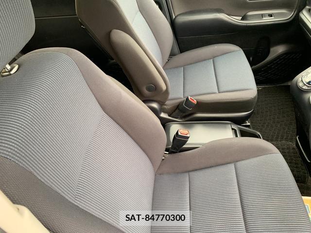 Toyota NOAH 2021-01 7810026-17
