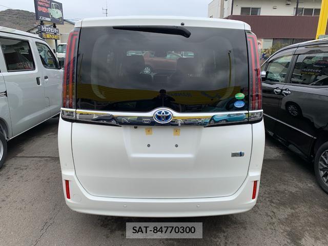 Toyota NOAH 2021-01 7810026-4