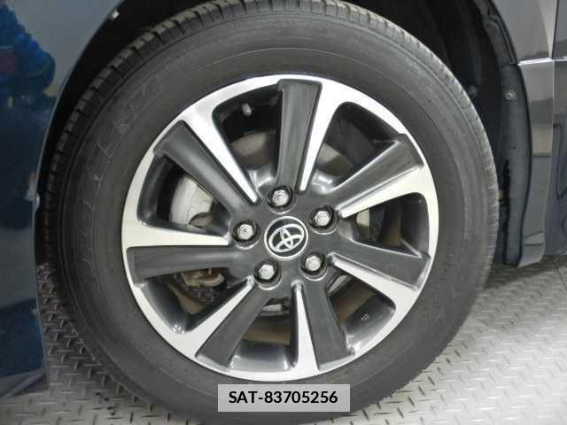 Toyota NOAH 2021-01 7810752-14