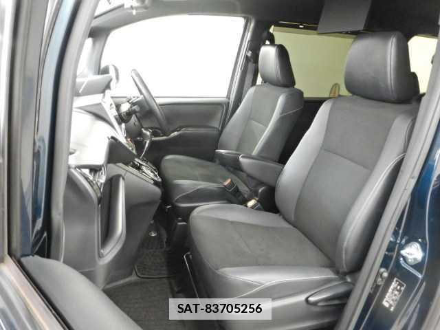 Toyota NOAH 2021-01 7810752-16