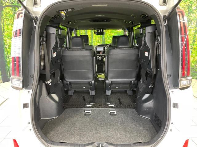 Toyota NOAH 2019-06 7810936-10