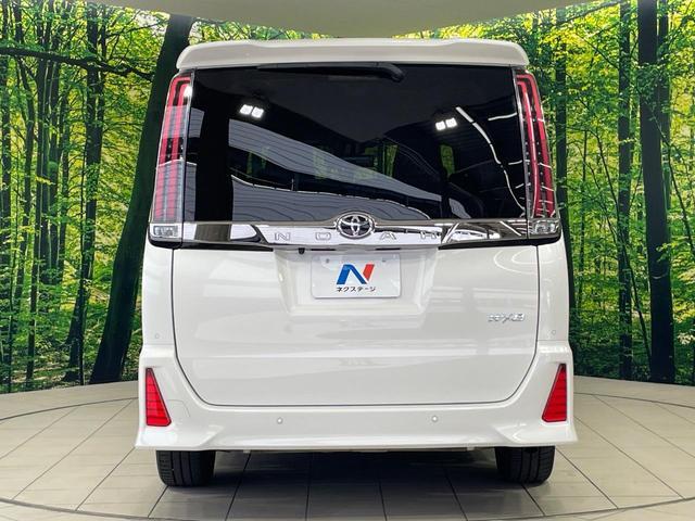 Toyota NOAH 2019-06 7810936-15