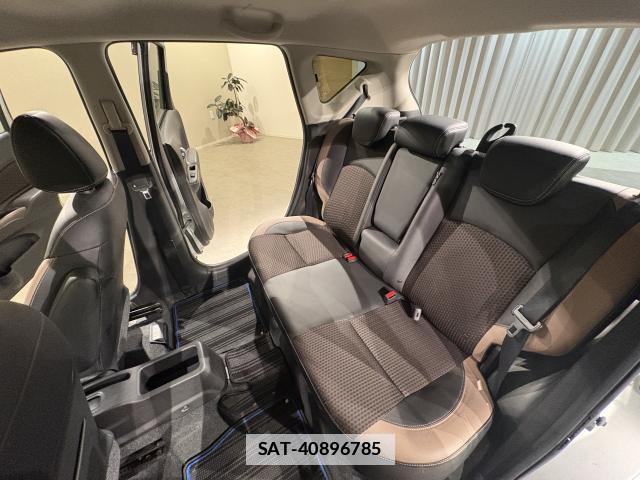 Nissan NOTE 2018-07 7795392-6