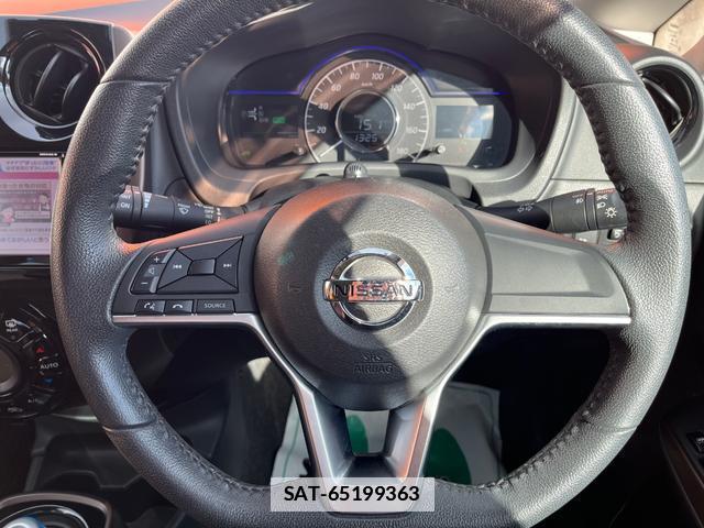 Nissan NOTE 2017-04 7796970-13