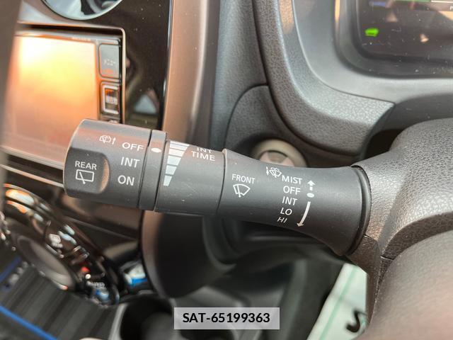 Nissan NOTE 2017-04 7796970-16
