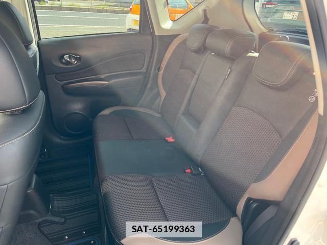 Nissan NOTE 2017-04 7796970-6