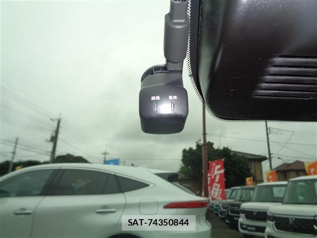 Nissan NOTE 2021-10 7797351-15