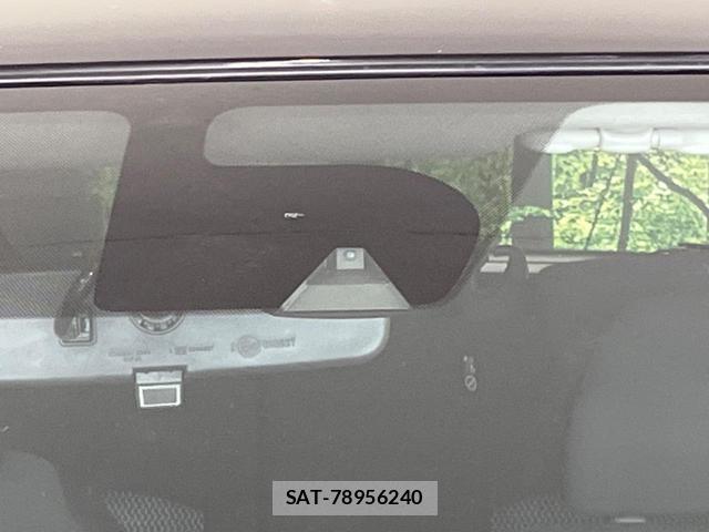 Nissan NOTE 2014-03 7797571-4