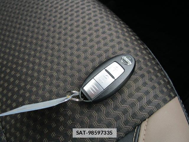 Nissan NOTE 2017-04 7803365-10