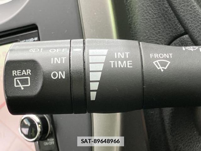Nissan NOTE 2012-09 7803419-16