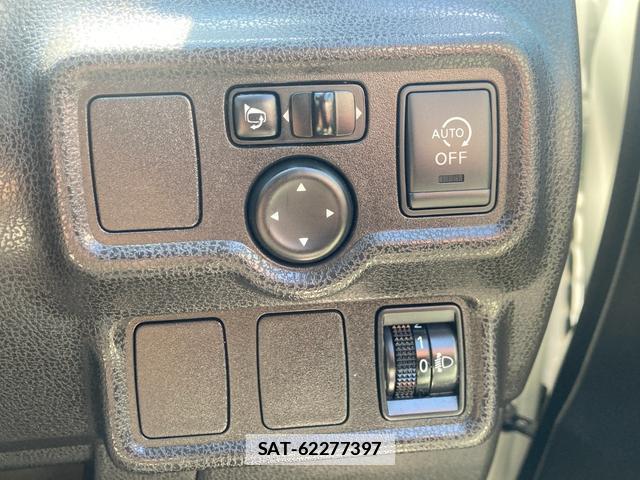 Nissan NOTE 2012-01 7804115-12
