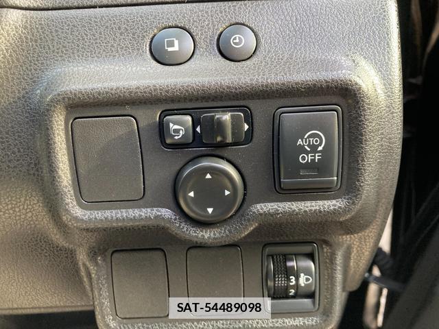 Nissan NOTE 2012-11 7804120-6