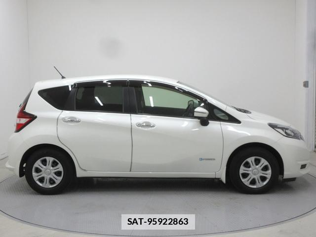 Nissan NOTE 2017-08 7804257-3