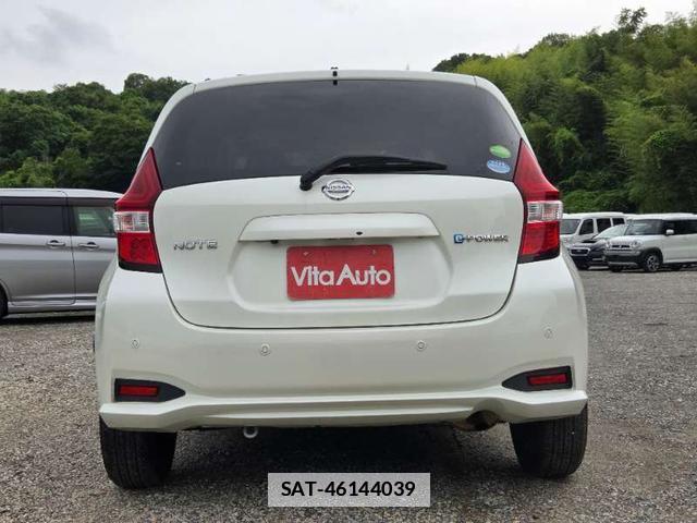Nissan NOTE 2017-08 7808514-4