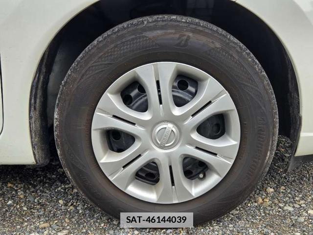 Nissan NOTE 2017-08 7808514-5