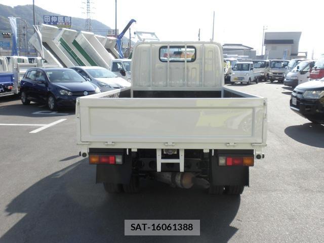 Nissan NT450 ATLAS 2018-08 7796431-2